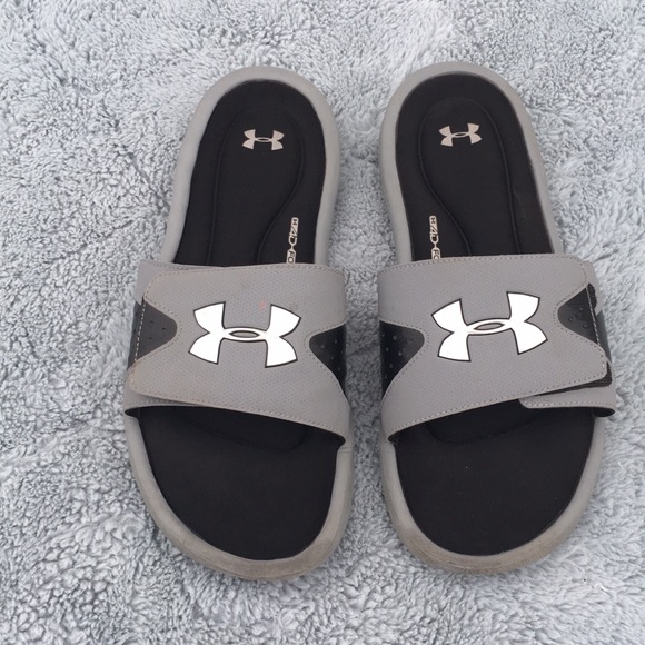 mens under armor slides